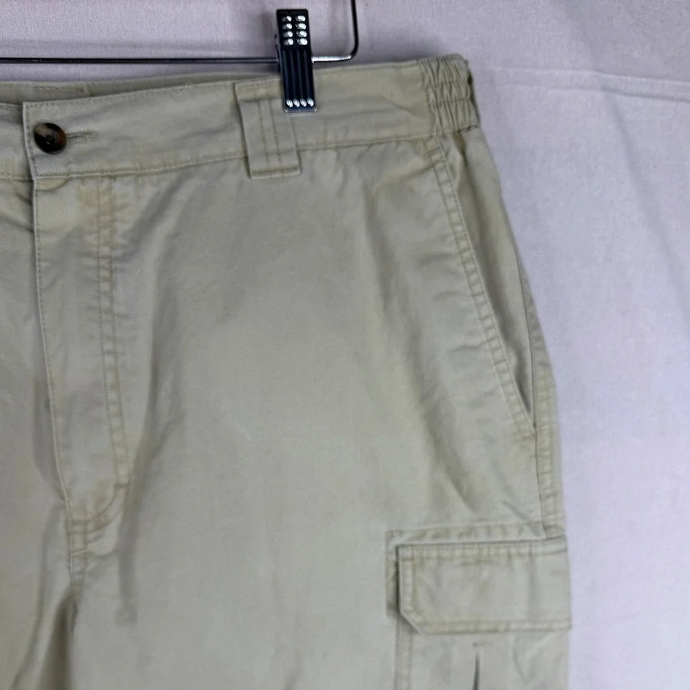 LL Bean Men's Comfort Waist Cargo Pants size 38X32 Khaki Tan‎